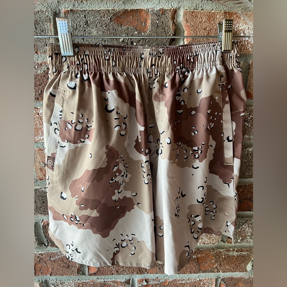 Women's Athletic Shorts (Warrior) chocolate chip desert camouflage size xsmall